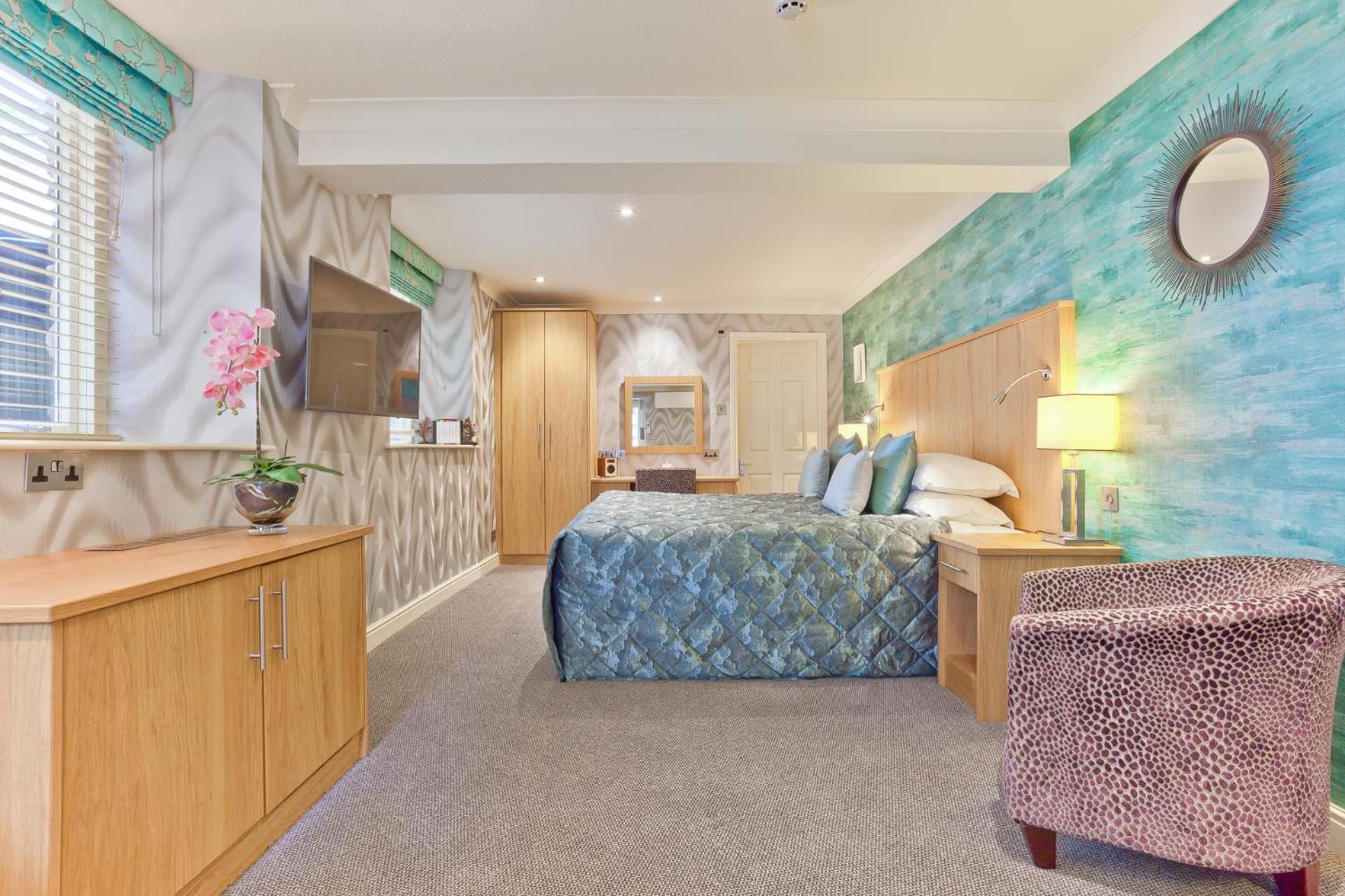 Salutation & Spa, World Distinctive